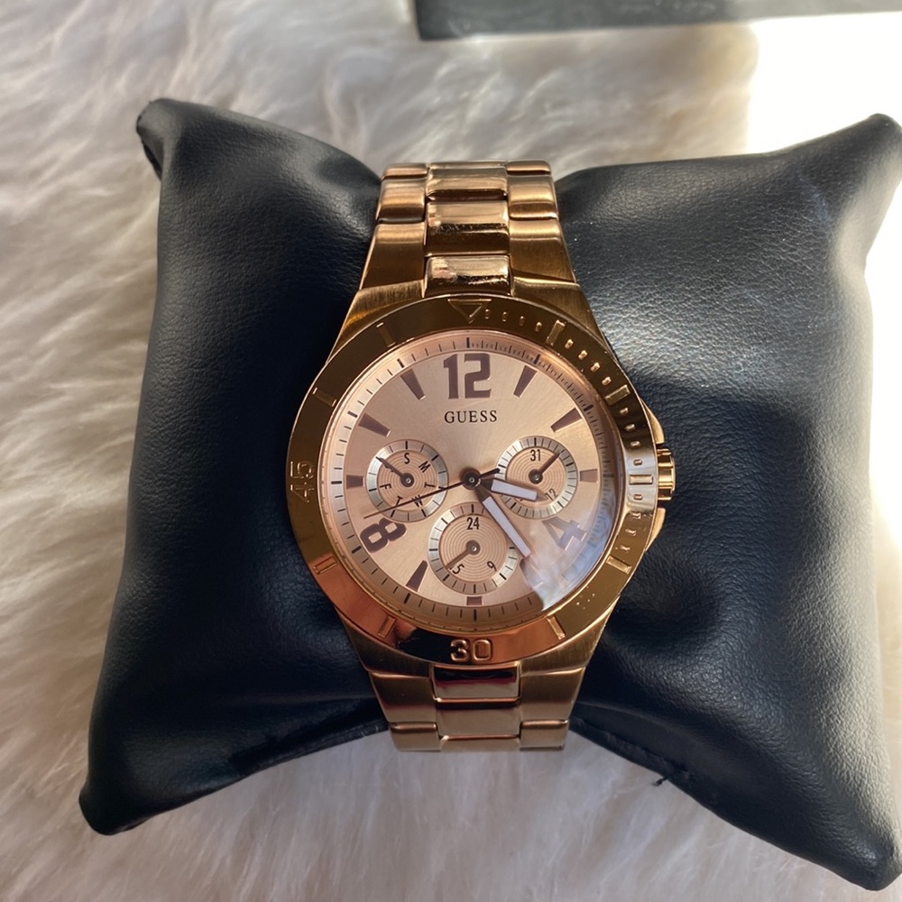 Guess watch
